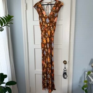 Bec + Bridge Floral Maxi Dress in Brown, Orange and Blue v neck soft size 2
